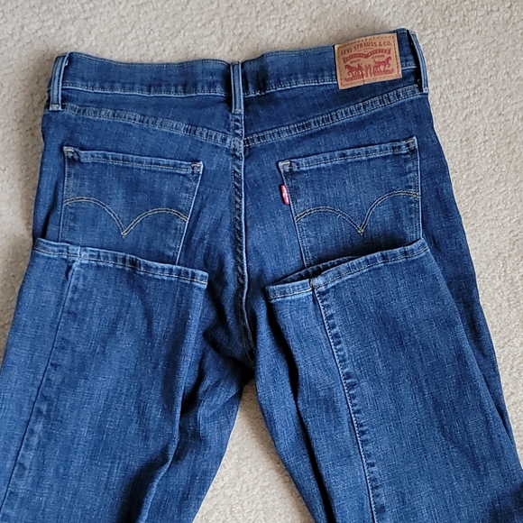 Levi Jeans - Picture 4 of 6
